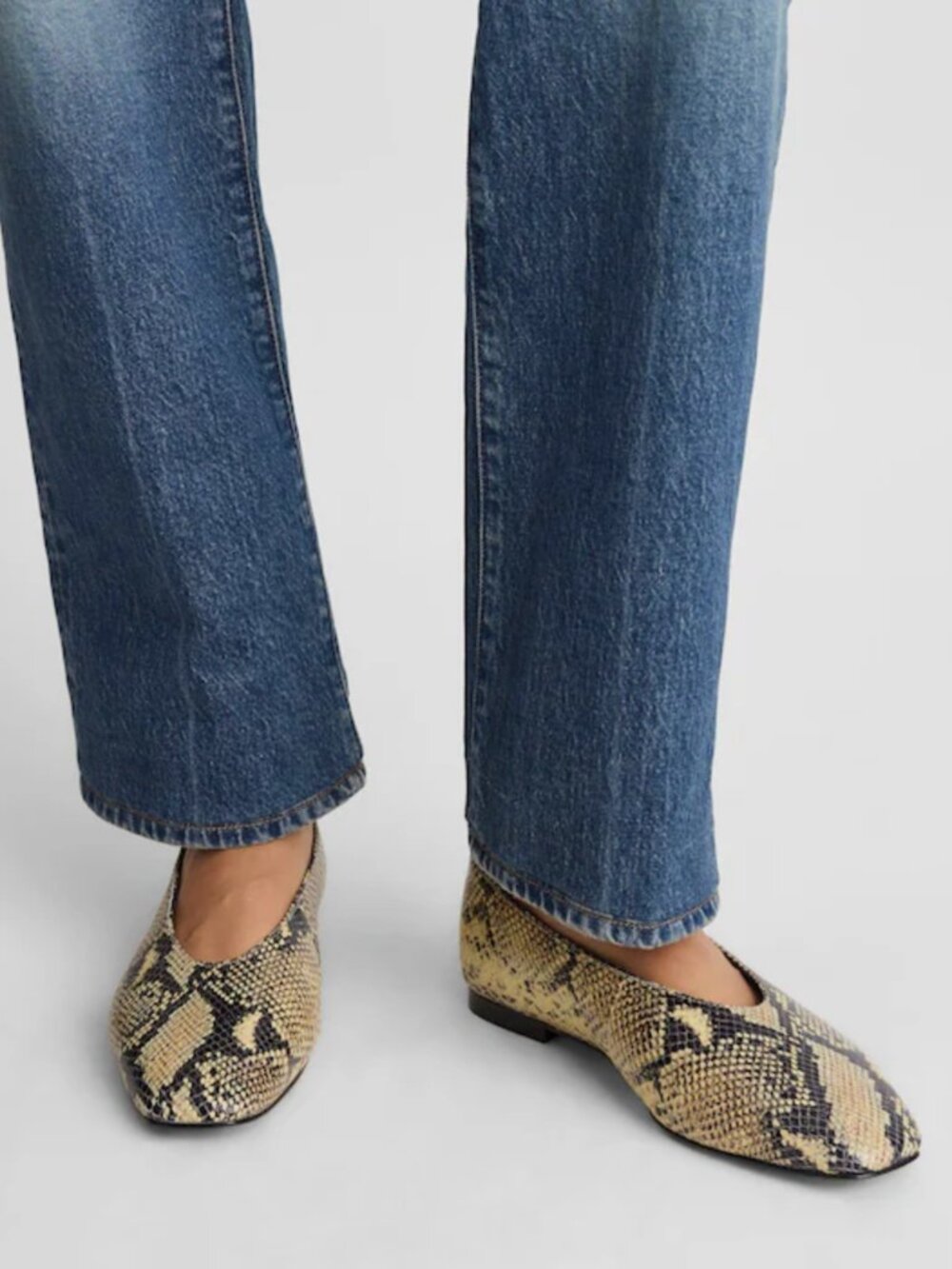 Madewell Mylie Ballet Flat in Snakeskin. Size 7. EUC